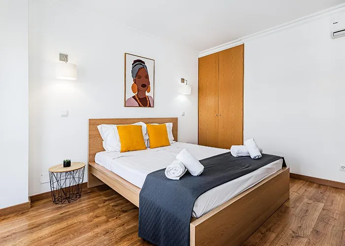 Encosta Do Vau Apartment